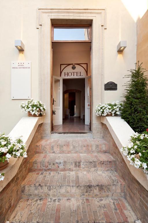 Hotel Degli Affreschi Монтефалько Екстер'єр фото